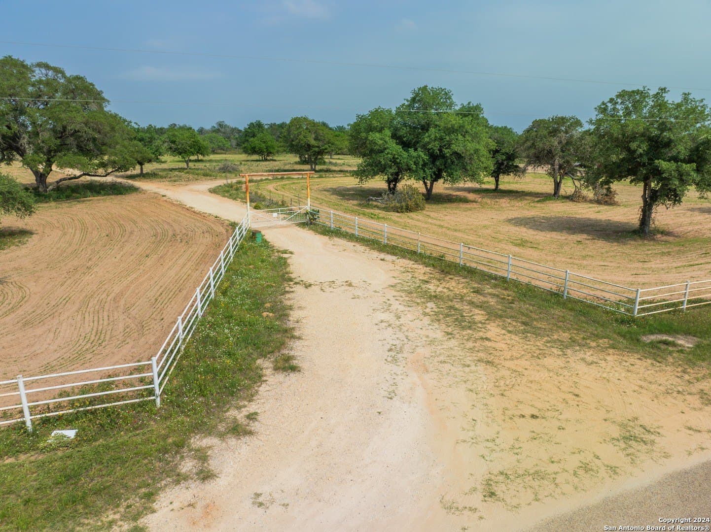445 Private Road 7822