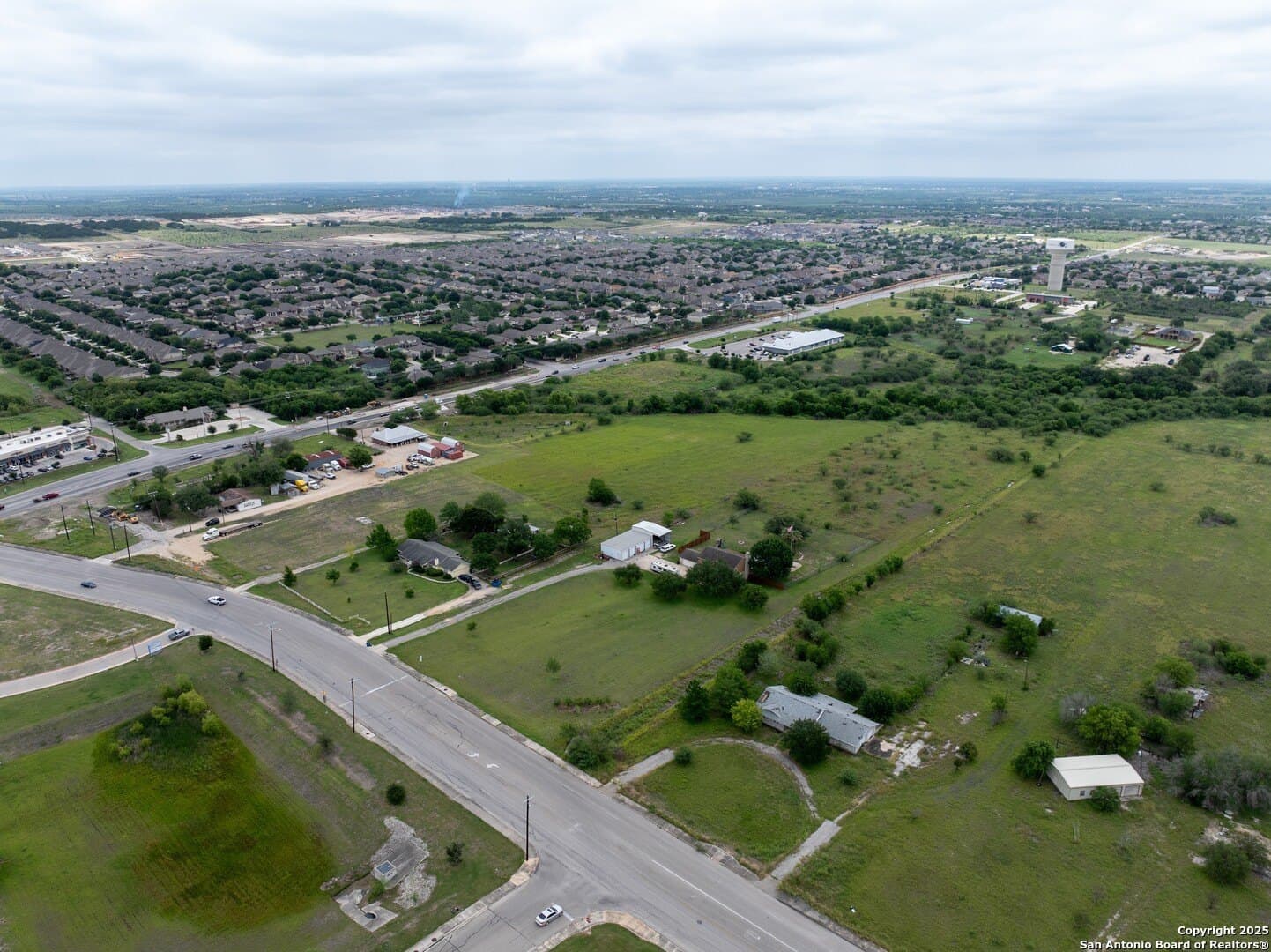 5 acres in Guadalupe County - photo 3