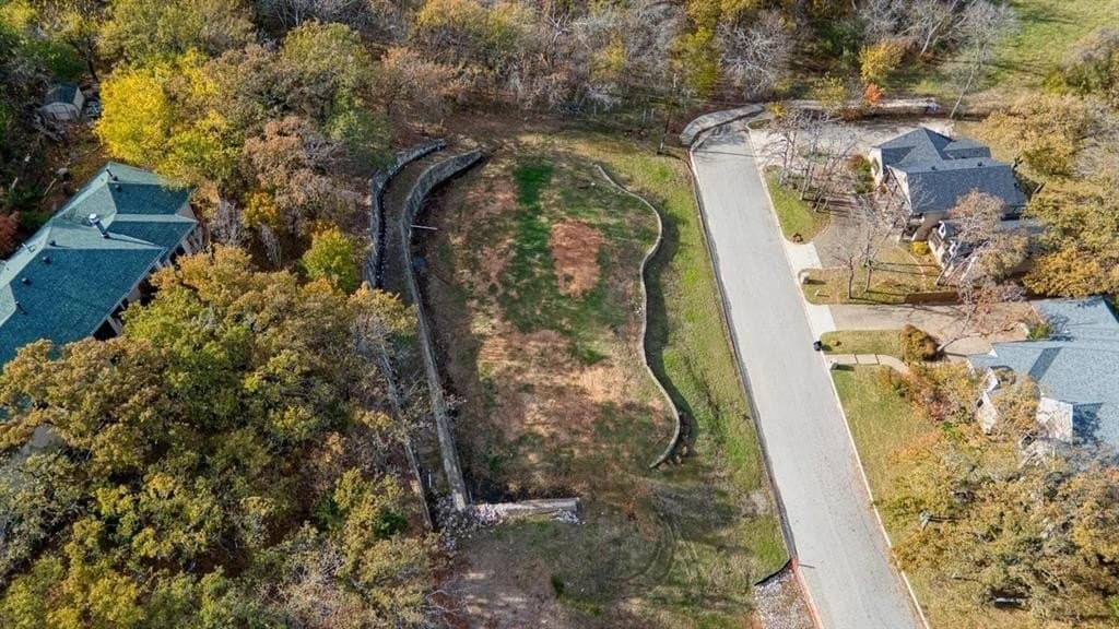 0.64 acres in Tarrant County - photo 4