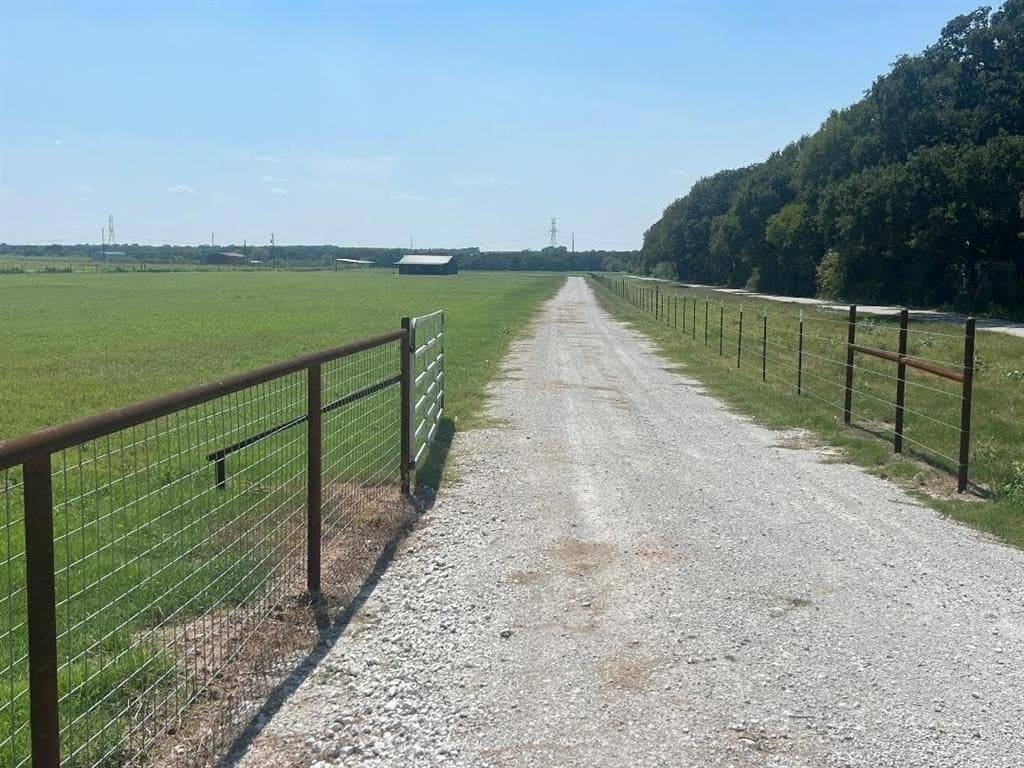 31 acres in Hill County - photo 24