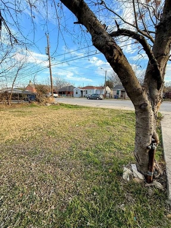 0.1 acres in Dallas County - photo 7