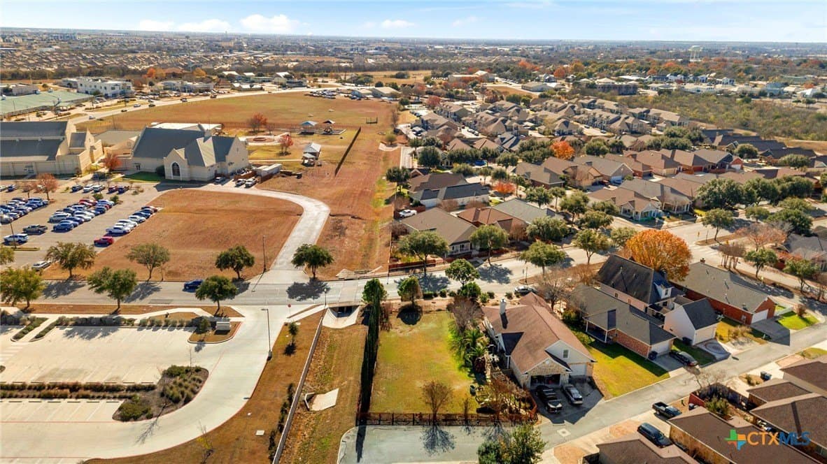 0.2 acres in Comal County - photo 9