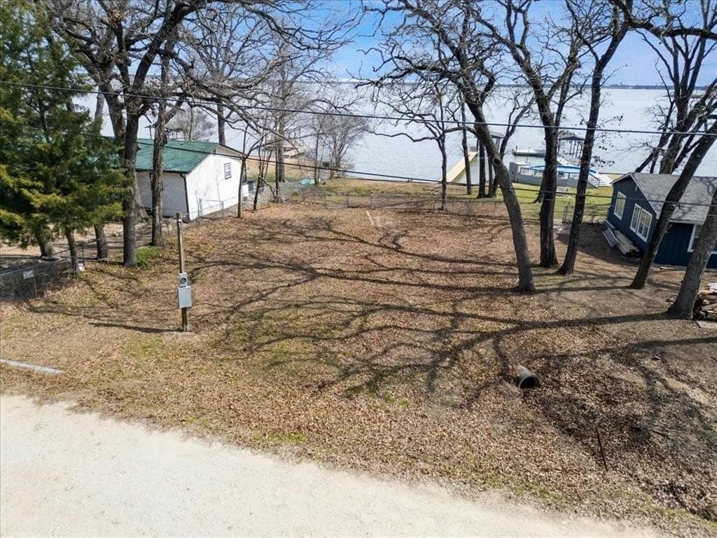 0.18 acres in Henderson County - photo 8