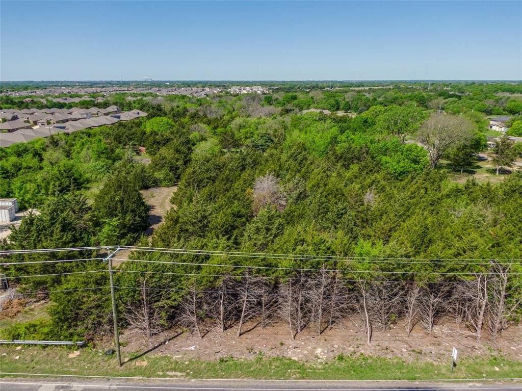 0.23 acres in Ellis County - photo 10