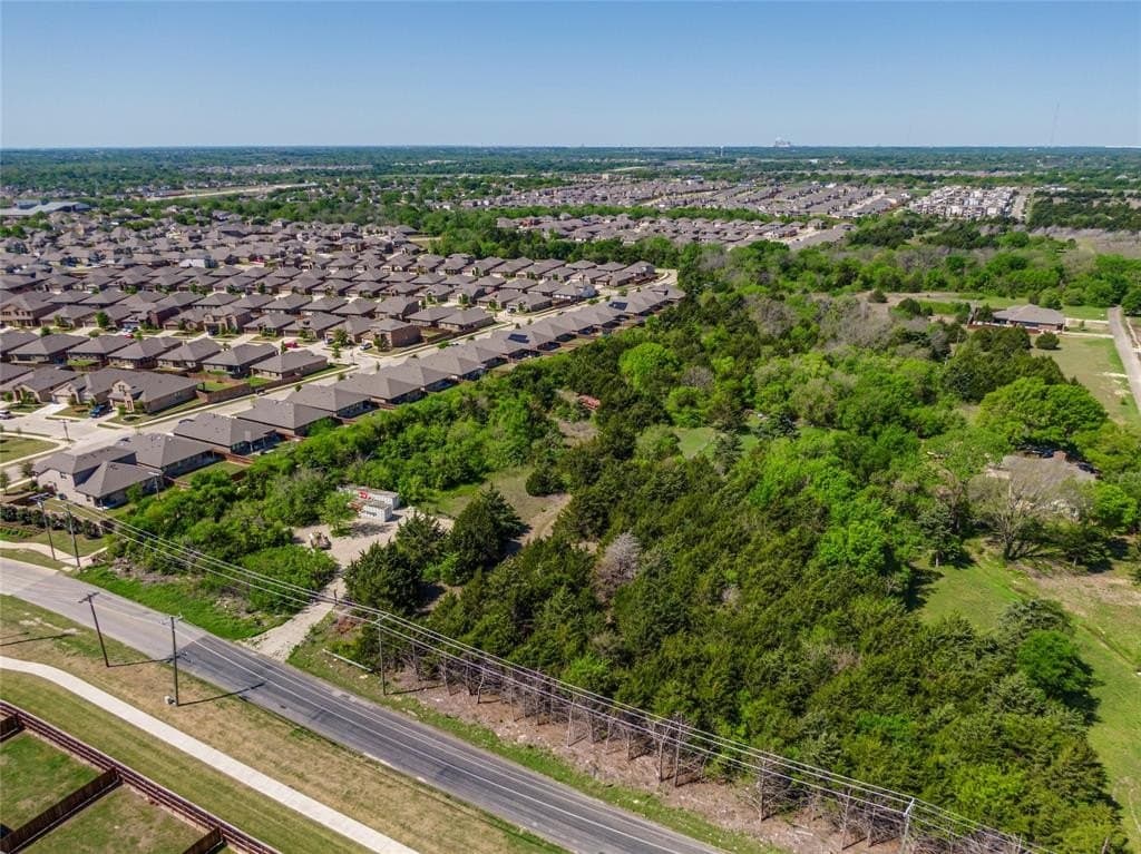 0.23 acres in Ellis County - photo 8