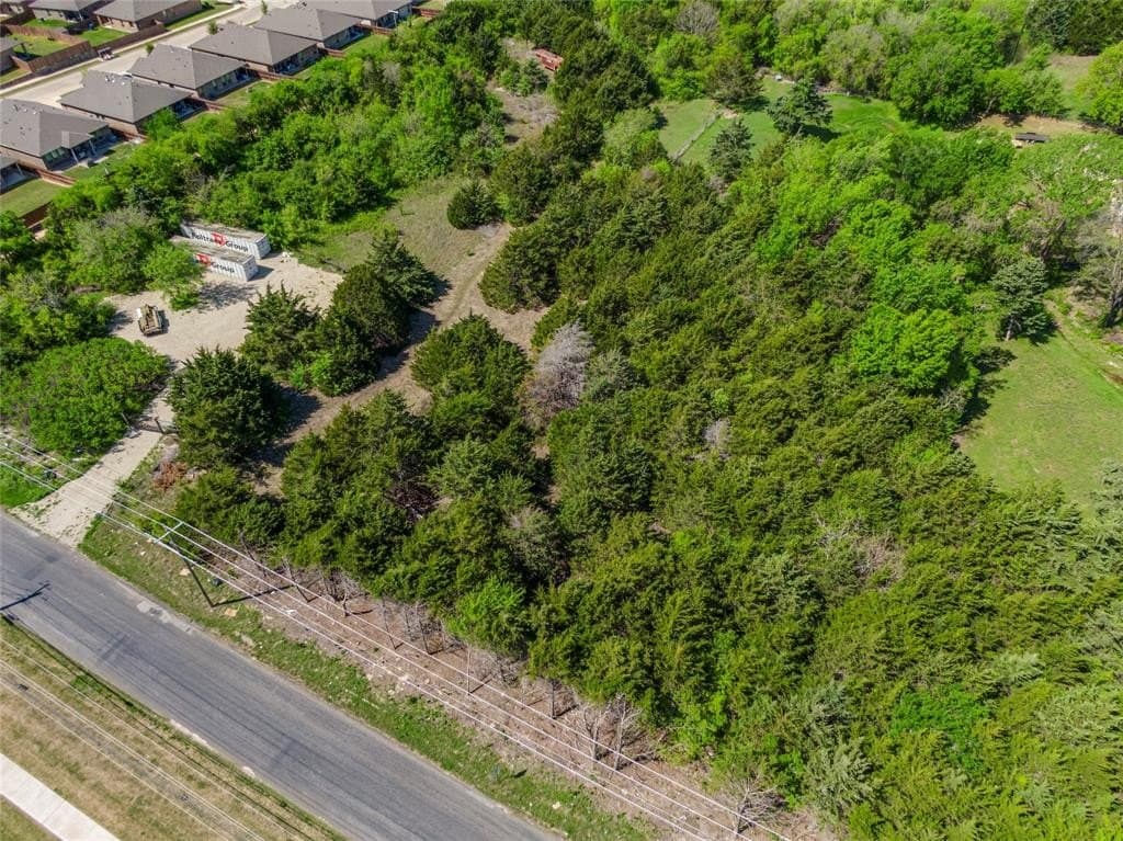 0.23 acres in Ellis County - photo 12