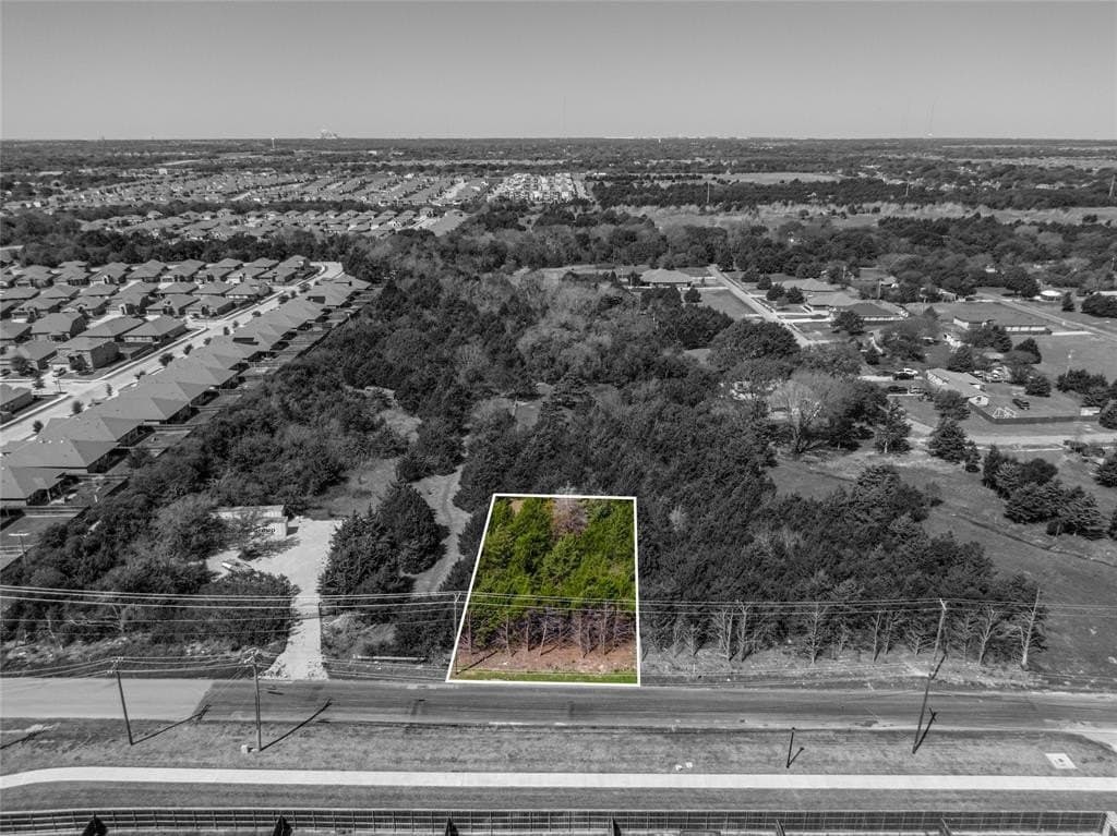0.23 acres in Ellis County - photo 6