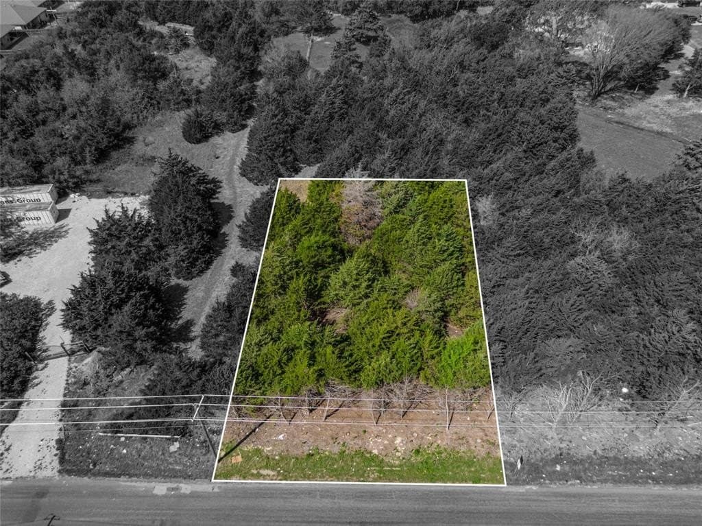 0.23 acres in Ellis County - photo 2