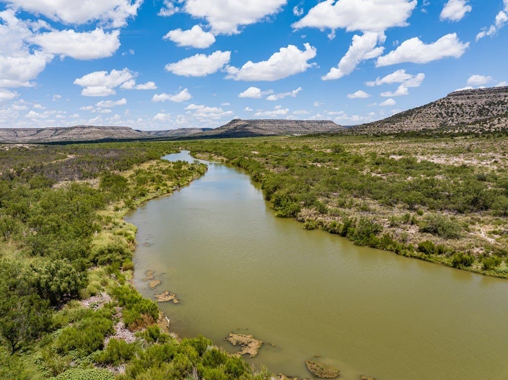 851 acres in Crockett County - photo 19
