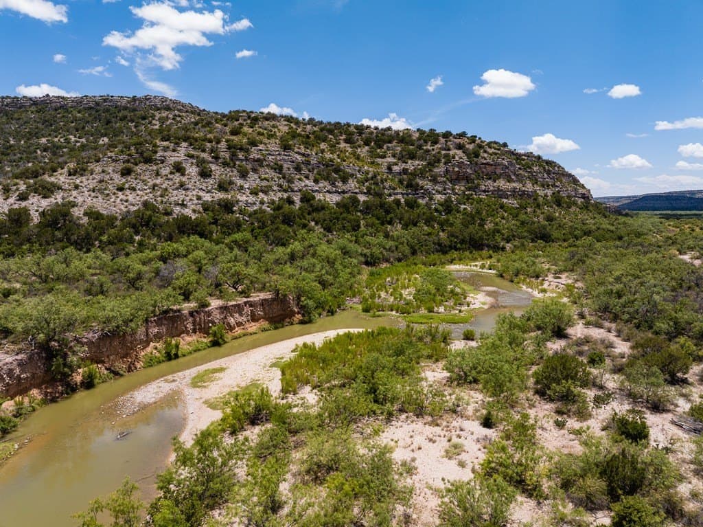 851 acres in Crockett County - photo 18