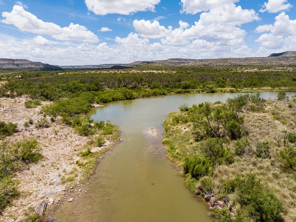 851 acres in Crockett County - photo 25