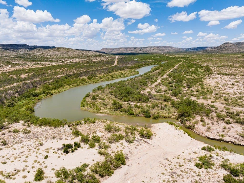 851 acres in Crockett County - photo 23