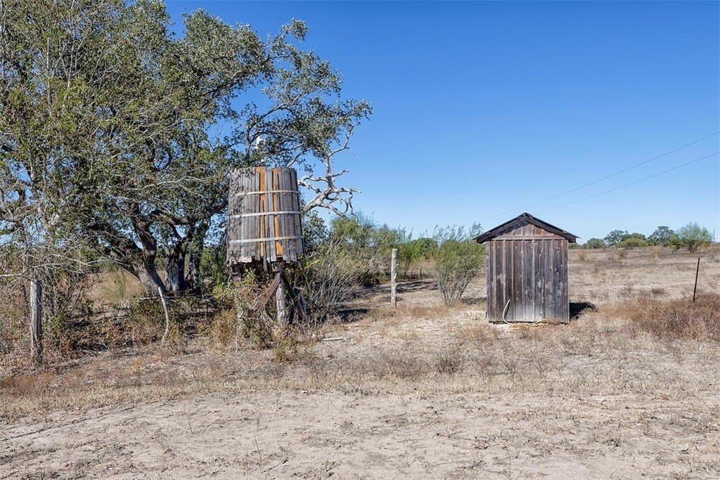 81.92 acres in Lavaca County - photo 10