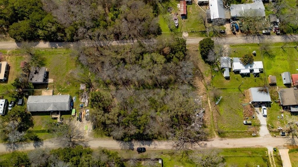 0.18 acres in Hill County - photo 6