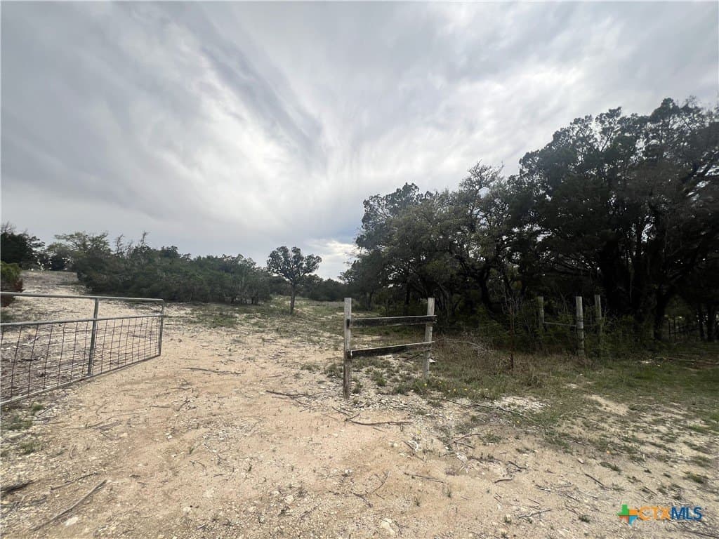 15.41 acres in Travis County - photo 9