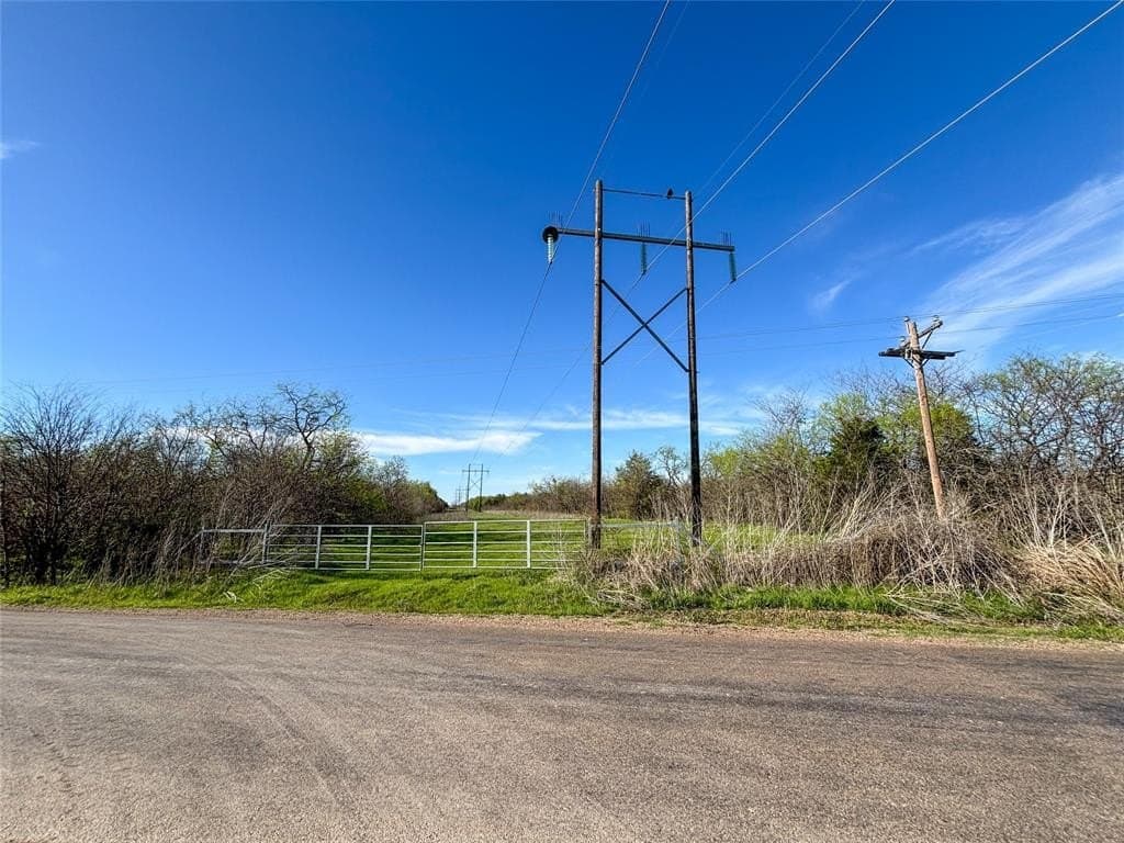 4.63 acres in Kaufman County - photo 6