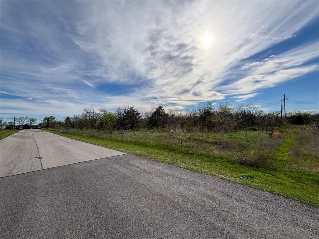 4.63 acres in Kaufman County - photo 7