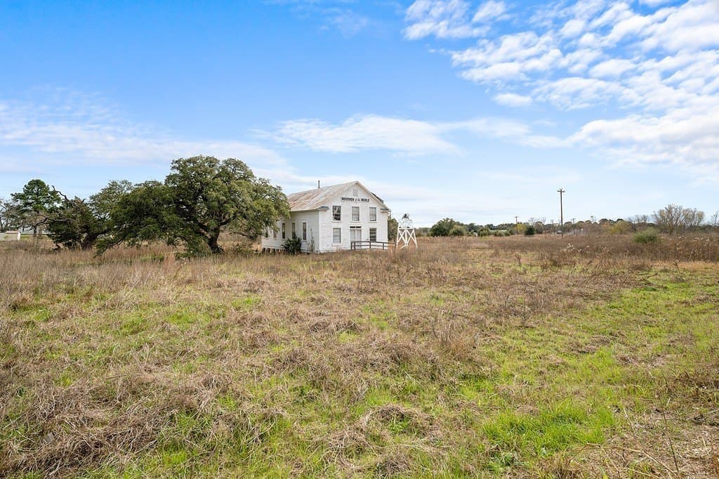 1.92 acres in Fayette County - photo 4