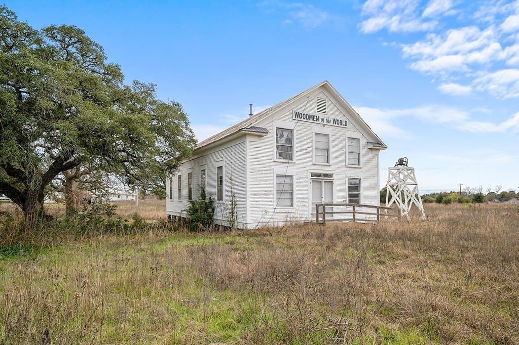 1.92 acres in Fayette County - photo 2