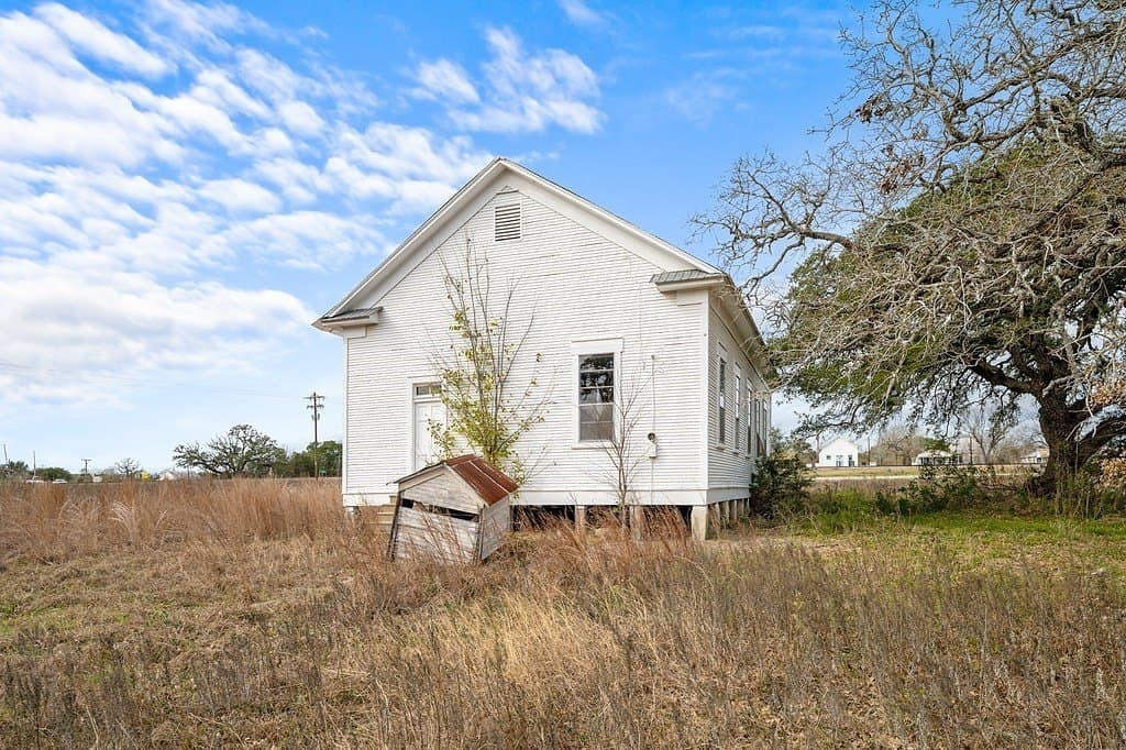 1.92 acres in Fayette County - photo 11