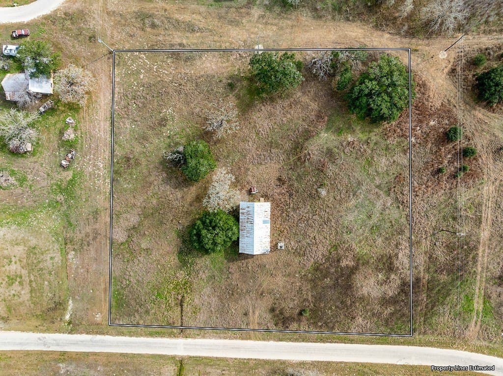 1.92 acres in Fayette County - photo 14