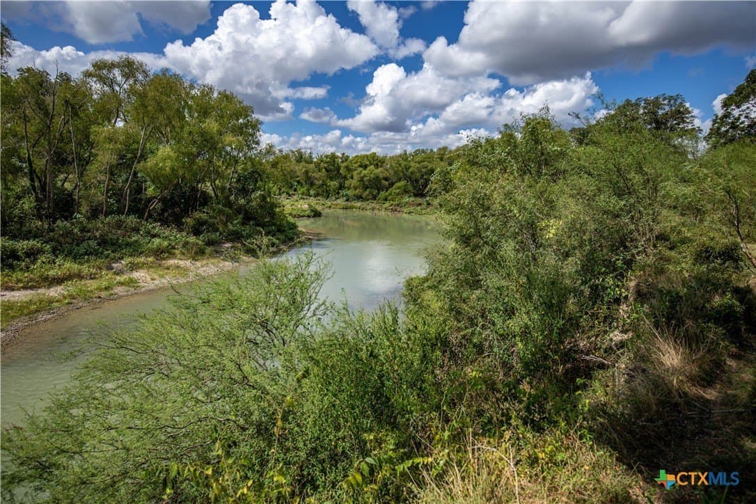 140 acres in DeWitt County - photo 20