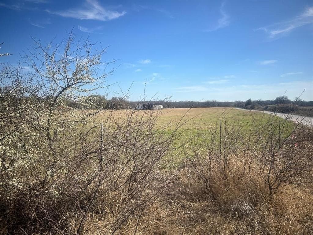 3.81 acres in Tarrant County - photo 3