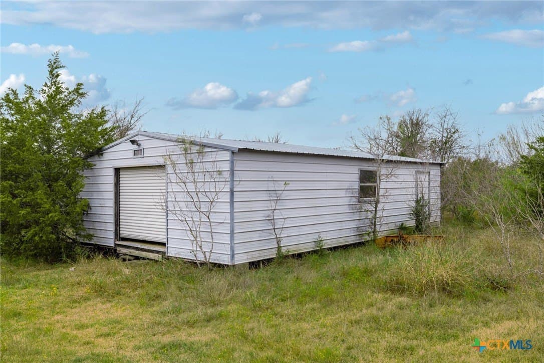10 acres in Caldwell County - photo 35