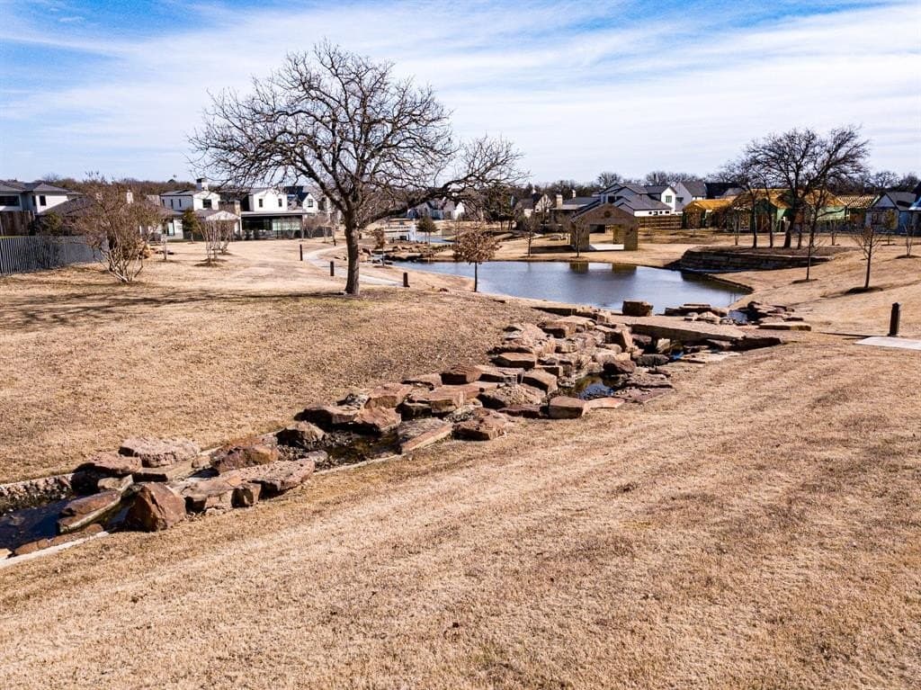 0.8 acres in Tarrant County - photo 3