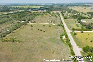 10 acres in Guadalupe County - photo 11