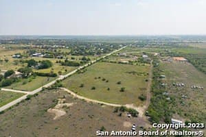 10 acres in Guadalupe County - photo 16