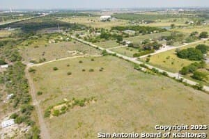 10 acres in Guadalupe County - photo 12