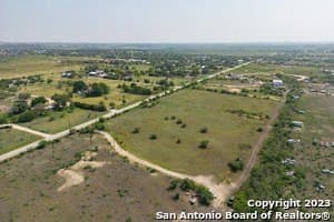 10 acres in Guadalupe County - photo 15