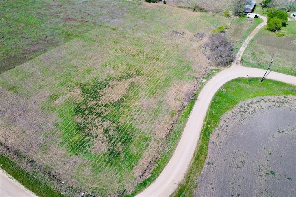 2.01 acres in Bell County - photo 3