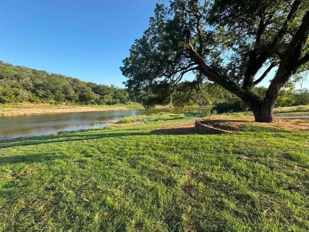 5 acres in Palo Pinto County - photo 2