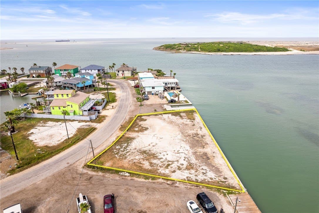 0.37 acres in San Patricio County - photo 2