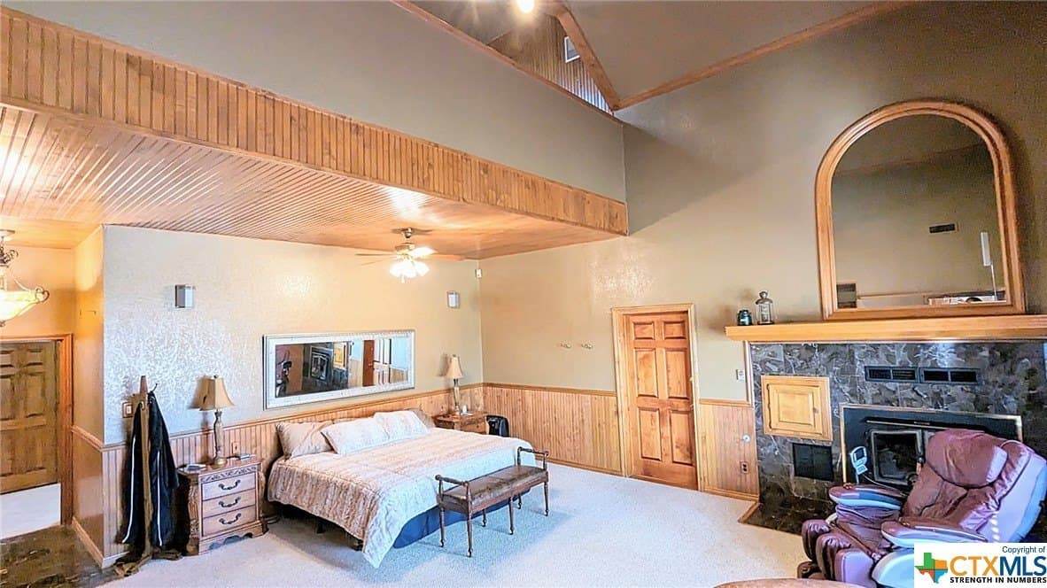 17.99 acres in Comal County - photo 8