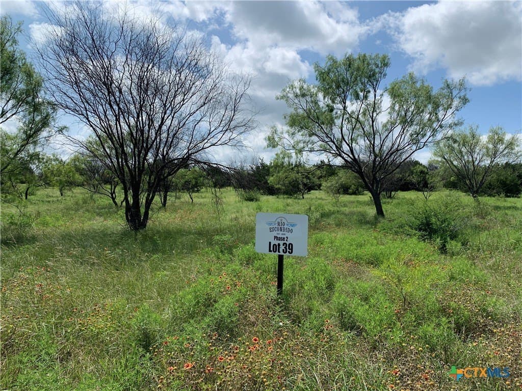 12.01 acres in Hamilton County - photo 2