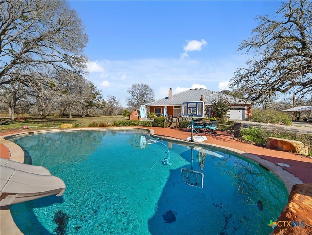 11.86 acres in Gonzales County - photo 33