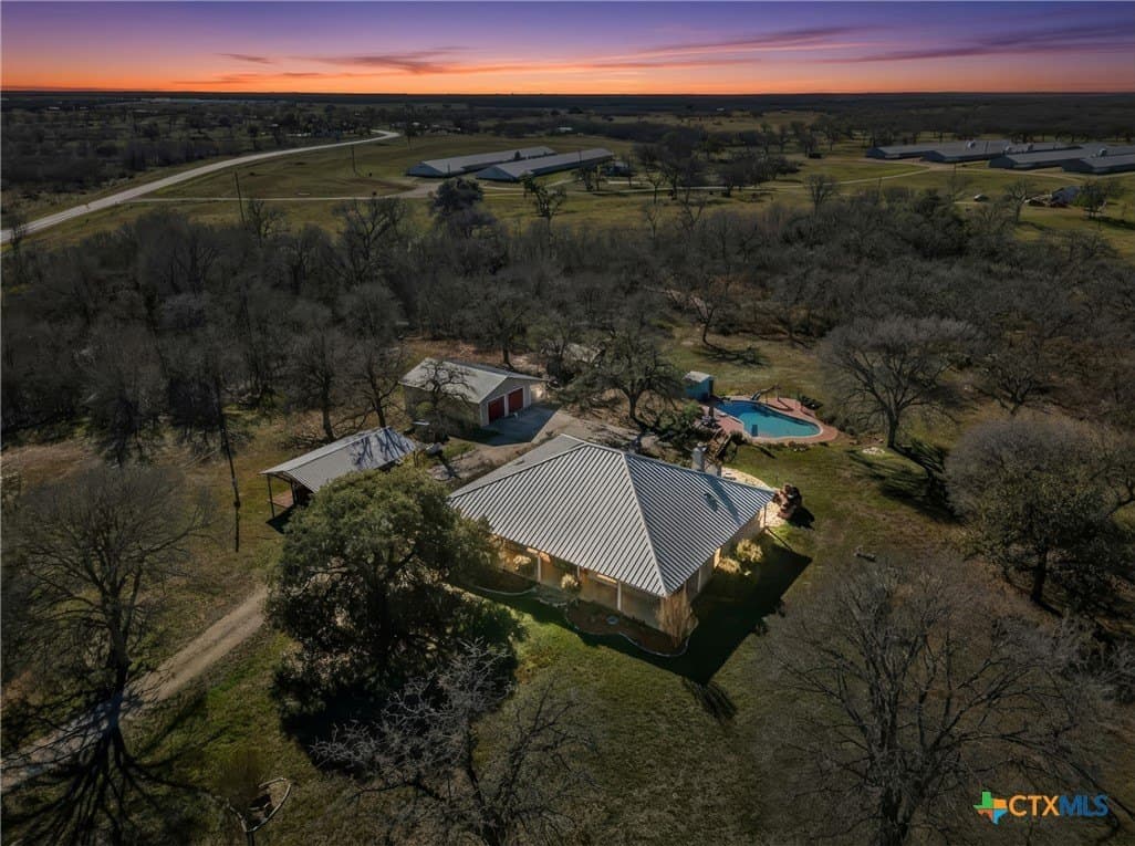 11.86 acres in Gonzales County - photo 3