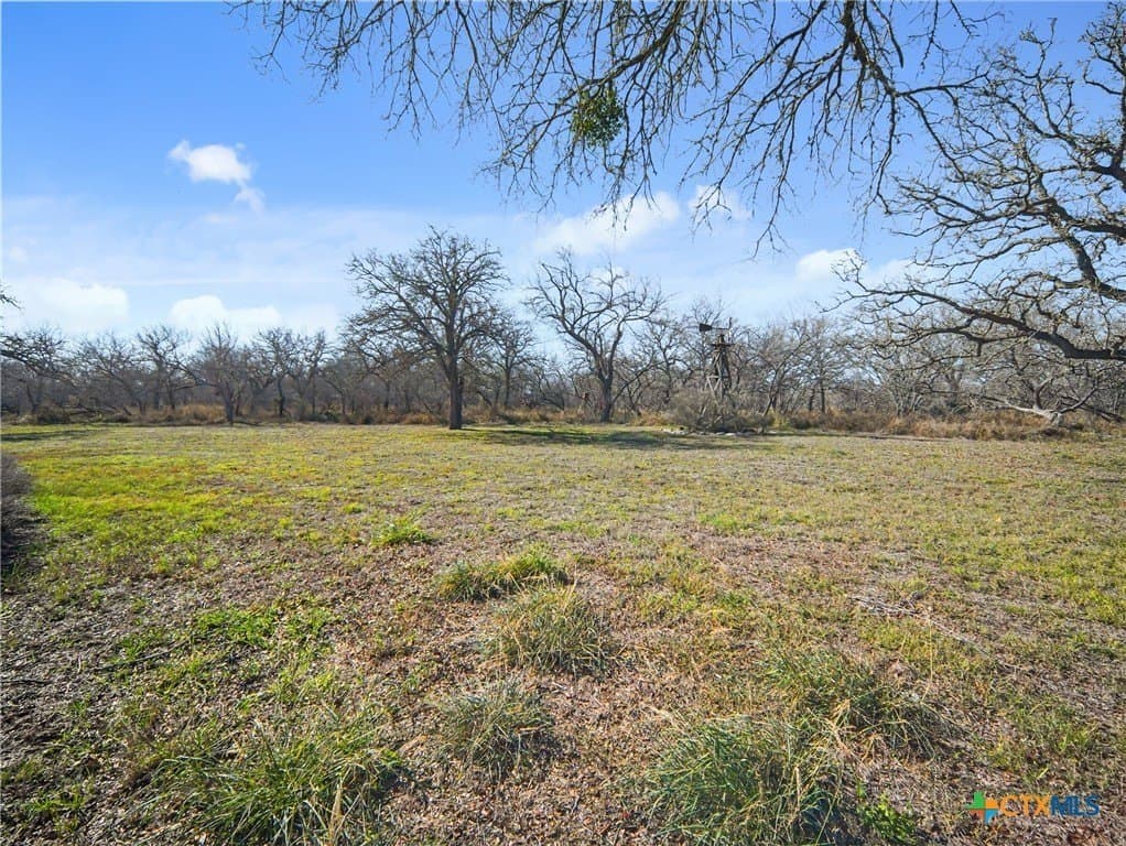 11.86 acres in Gonzales County - photo 34