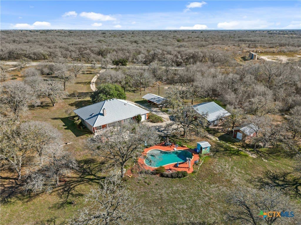 11.86 acres in Gonzales County - photo 42