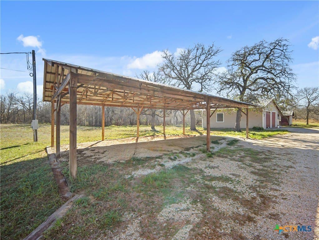 11.86 acres in Gonzales County - photo 38