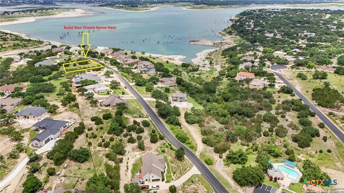 0.84 acres in Comal County - photo 14