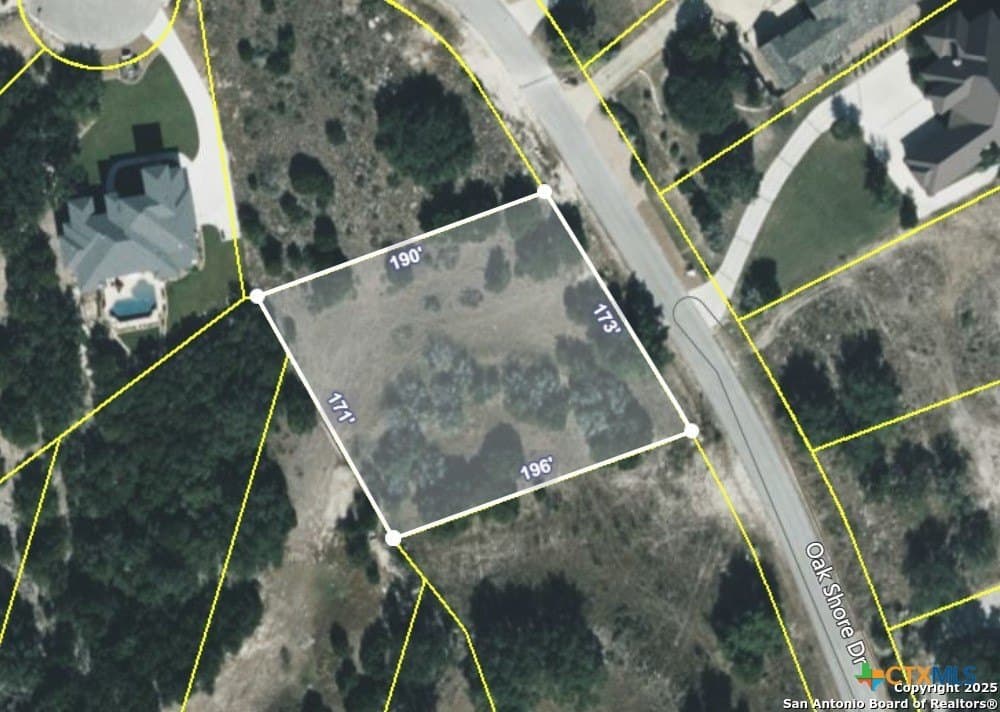 0.84 acres in Comal County - photo 6