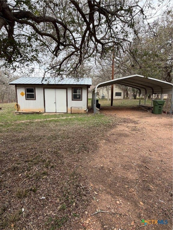 2.23 acres in DeWitt County - photo 6