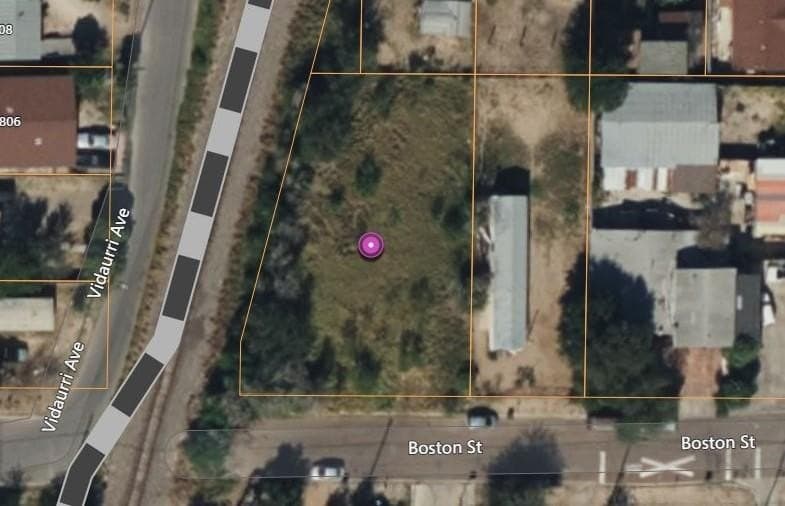 0.27 acres in Webb County - photo 4