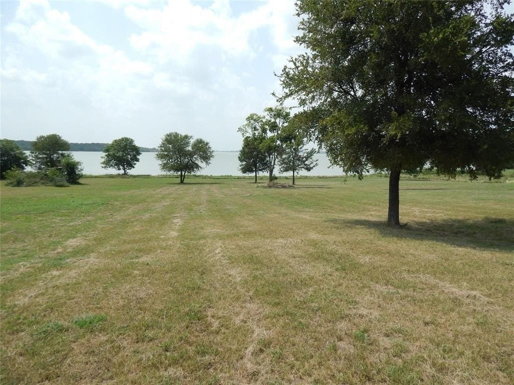 1.04 acres in Navarro County - photo 20