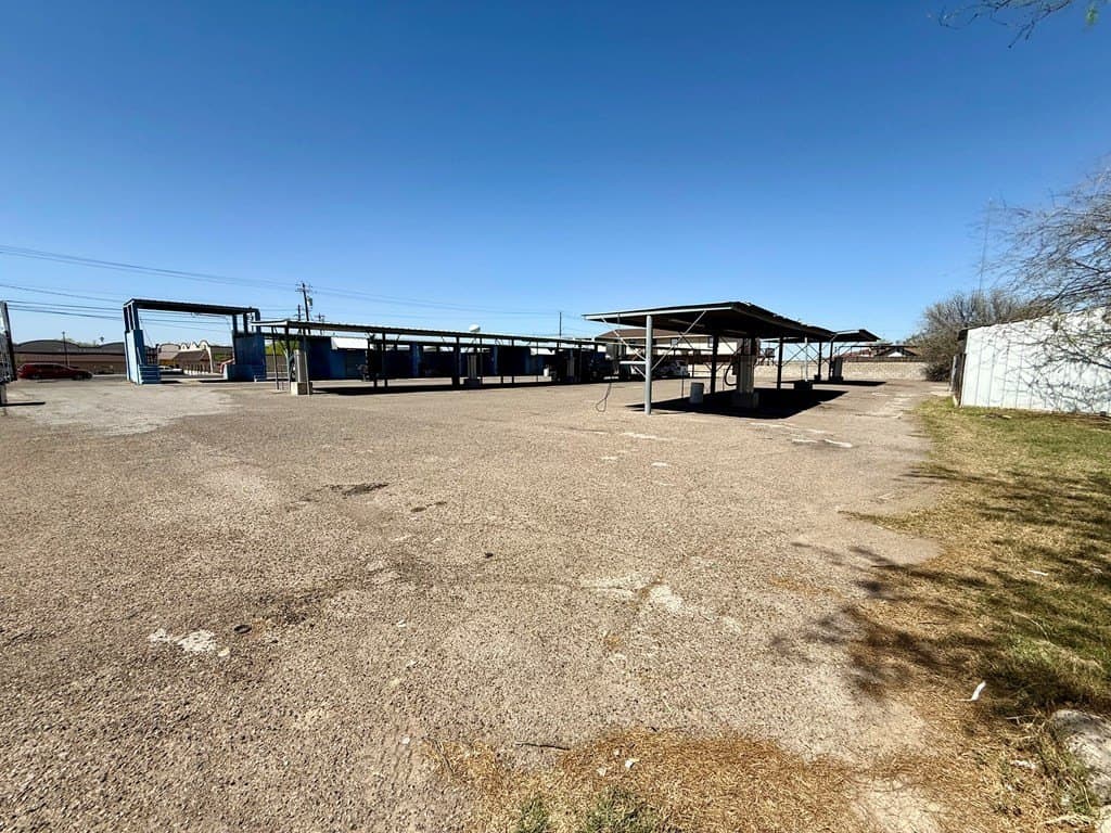 38,254 acres in Maverick County - photo 10