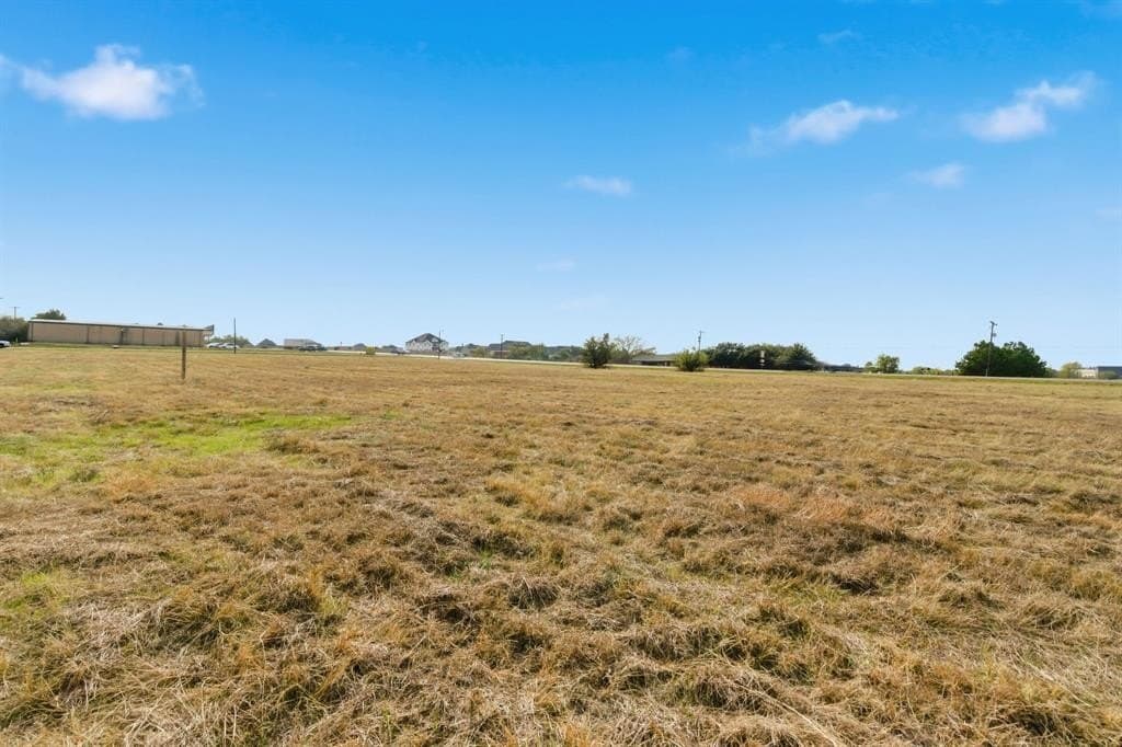 3.28 acres in Tarrant County - photo 11